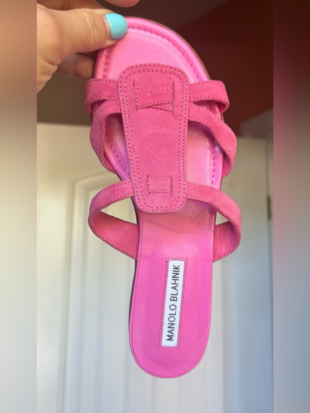 Hot Pink leather/suede open toes flat women’s Manolo Blahnik sandals